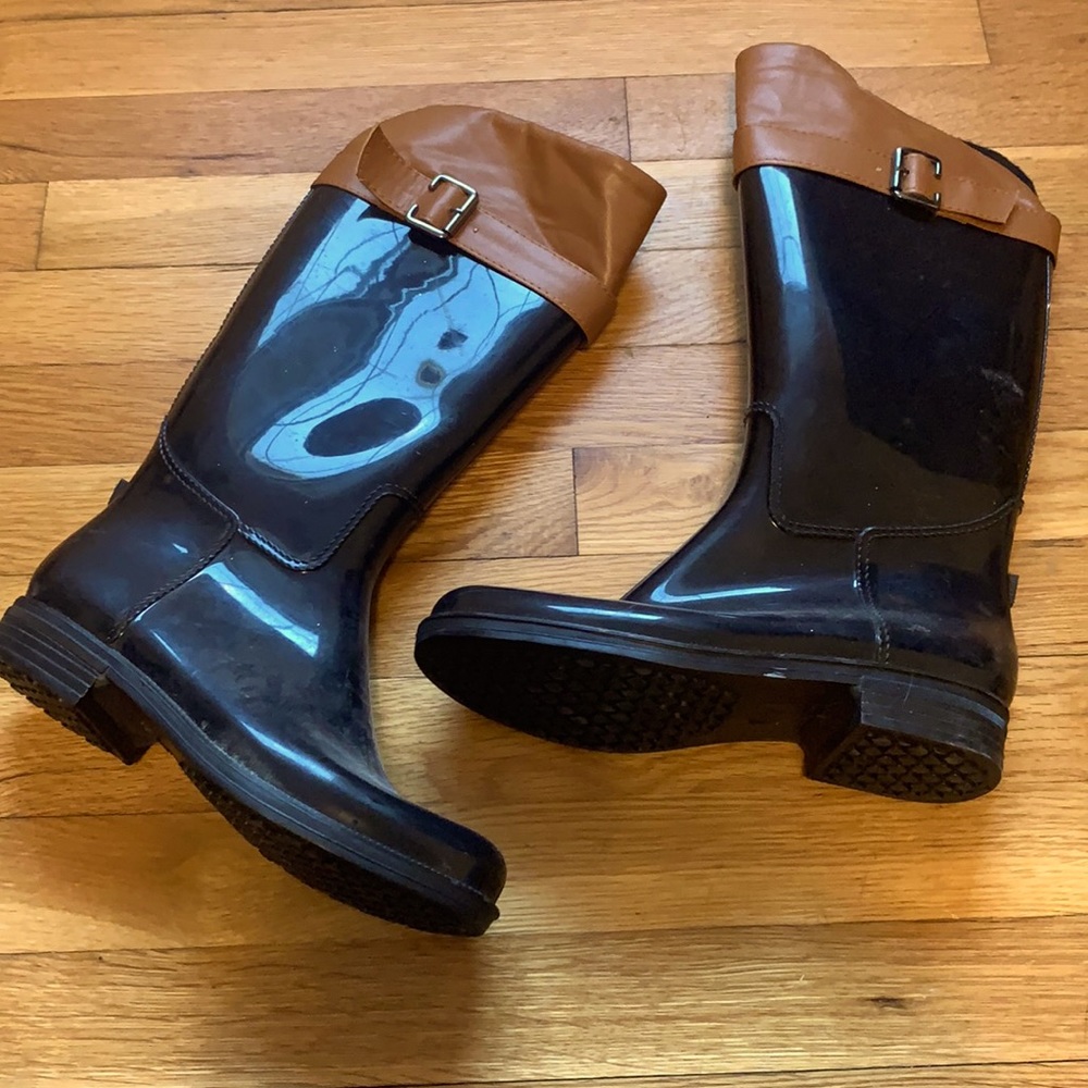 Rain boots